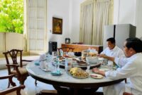 Menteri Pertahanan Prabowo Subianto makan siang bersama Presiden Joko Widodo di Istana Bogor. (Instagram.com/@prabowo)