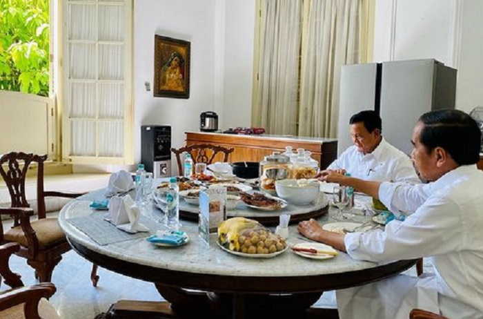 Prabowo Subianto mengunggah momen santap siangnya bersama Jokowi melalui akun Instagram resminya. (Instagram.com/@prabowo)
