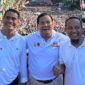Menteri Pertahanan Prabowo Subianto bersama Gubernur Sulawesi Selatan Andi Sudirman Sulaiman dan Mantan Menteri Pertanian dan mantan Menteri Pertanian Arman Sulaiman, (Dok. Tim Media Prabowo Subianto)