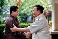 Menhan RI Prabowo Subianto menerima kunjungan Menteri BUMN sekaligus Ketua Umum PSSI Erick Thohir. (Dok. Tim Media Prabowo)