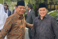 Menteri Pertahanan Prabowo Subianto bersama menteri BUMN Erick Thohir. (Facbook.com/@Erick Thohir)

