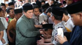 Ketua Umum PSSI Erick Thohir melakukan safari ke pondok - pondok pesantren di Jawa Timur. (Dok. PSSI) 
