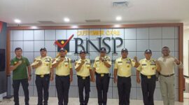 Foto : Enam anggota turut serta dalam kegiatan pembinaan dan pelatihan satpam BNSP, (13/1/24). (Doc.BNSP)