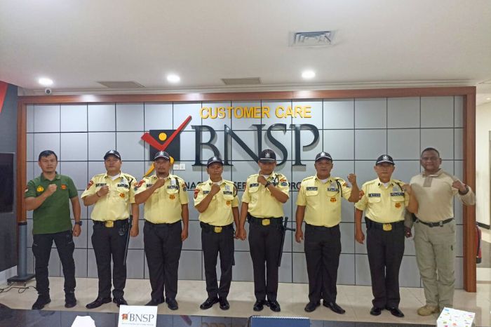 Foto : Enam anggota turut serta dalam kegiatan pembinaan dan pelatihan satpam BNSP, (13/1/24). (Doc.BNSP)