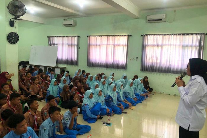 Yayasan Rehabilitasi Korban Narkoba (YR KOBRA) Sosialisasi Bahaya Narkoba di SMPN 1 Candi Sidoarjo, (16/02/24). (Doc.Ist)