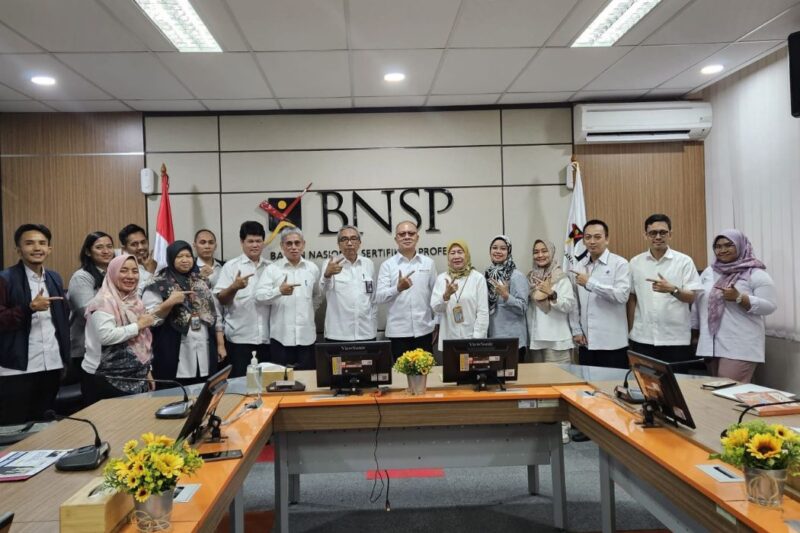 Kementerian PUPR & LPJK ke BNSP koordinasi sistem informasi sertifikasi tenaga kerja konstruksi dan SOP penerbitan sertifikat kompetensi tenaga kerja konstruksi, Jakarta (26/3/24). (Doc.BNSP)