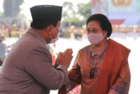 Ketua Umum PDI Perjuangan Megawati Soekarnoputri bersama Ketua Umum Partai Gerindra, Prabowo Subianto. (Instagram.com/@presidenmegawati)