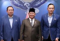 Presiden Prabowo Subianto bersama Susilo Bambang Yudhoyono (SBY) dan Agus Harimurti Yushoyono (AHY. (Facebook.com @Agus Yudhoyono)