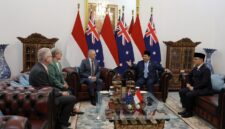Presiden Prabowo Subianto menyambut tamu negara Perdana Menteri Australia, Anthony Albanese. (Dok. Tim Media Prabowo)