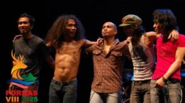 Foto : Panggung Penutupan FORNAS VIII Dihentak Slank dan Artis Top. (Doc.Ist)